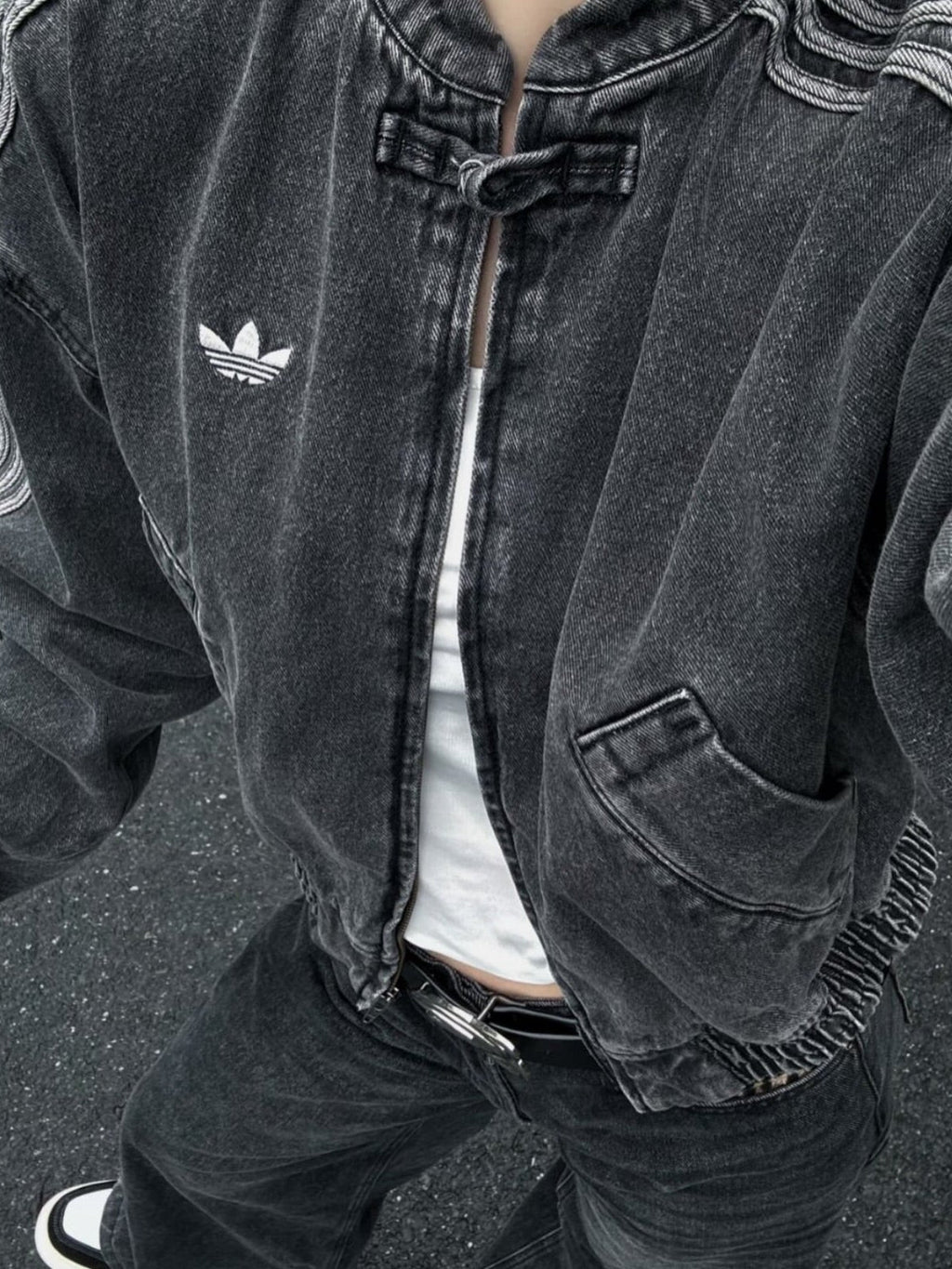 Vintage Washed Denim CNY Jacket – Chinese Knot Streetwear Oversized Unisex Jacket with Stripe Sleeves